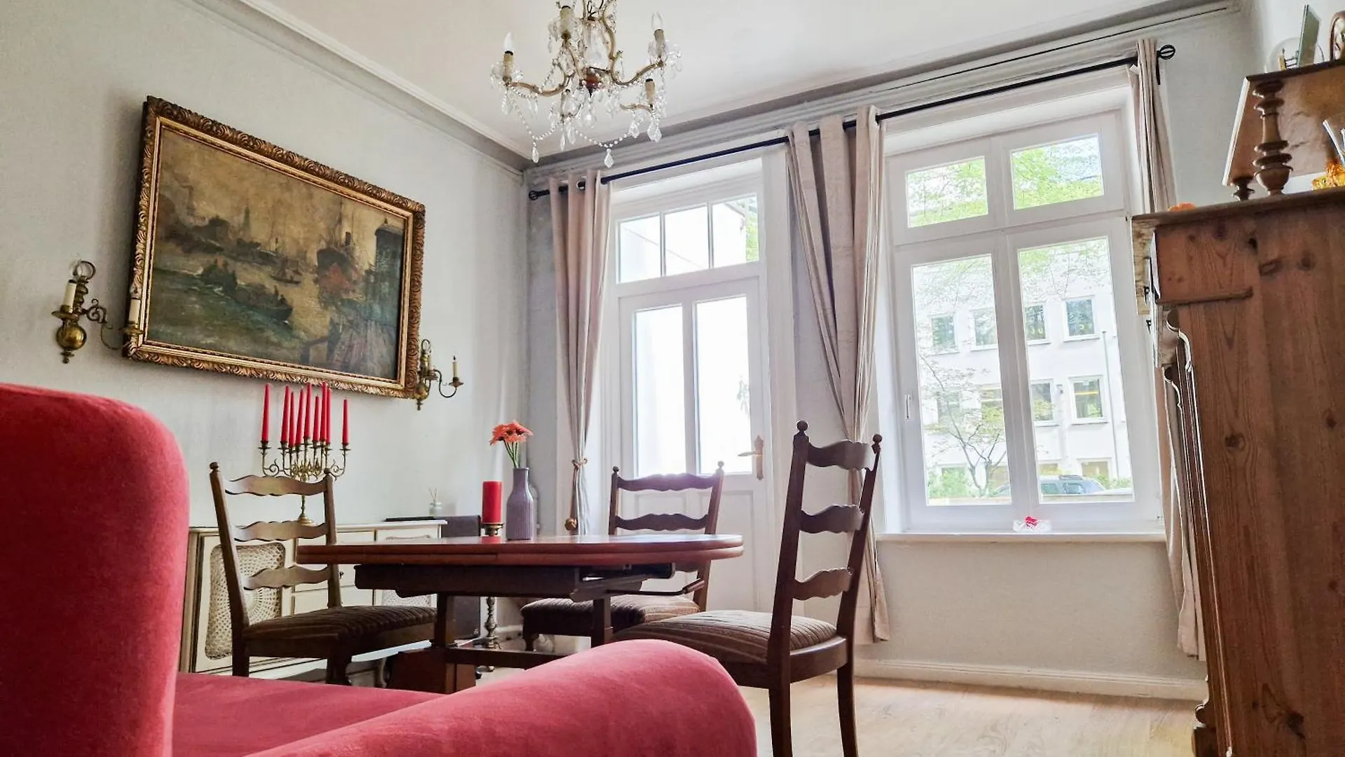 המבורג Very Accessible, Cozy And Old Abode But Gold In The Heart Of The City 0*,  גרמניה
